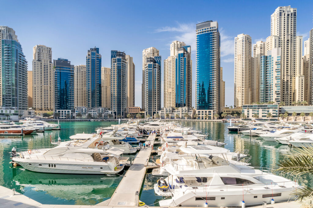 how to get a job in Dubai